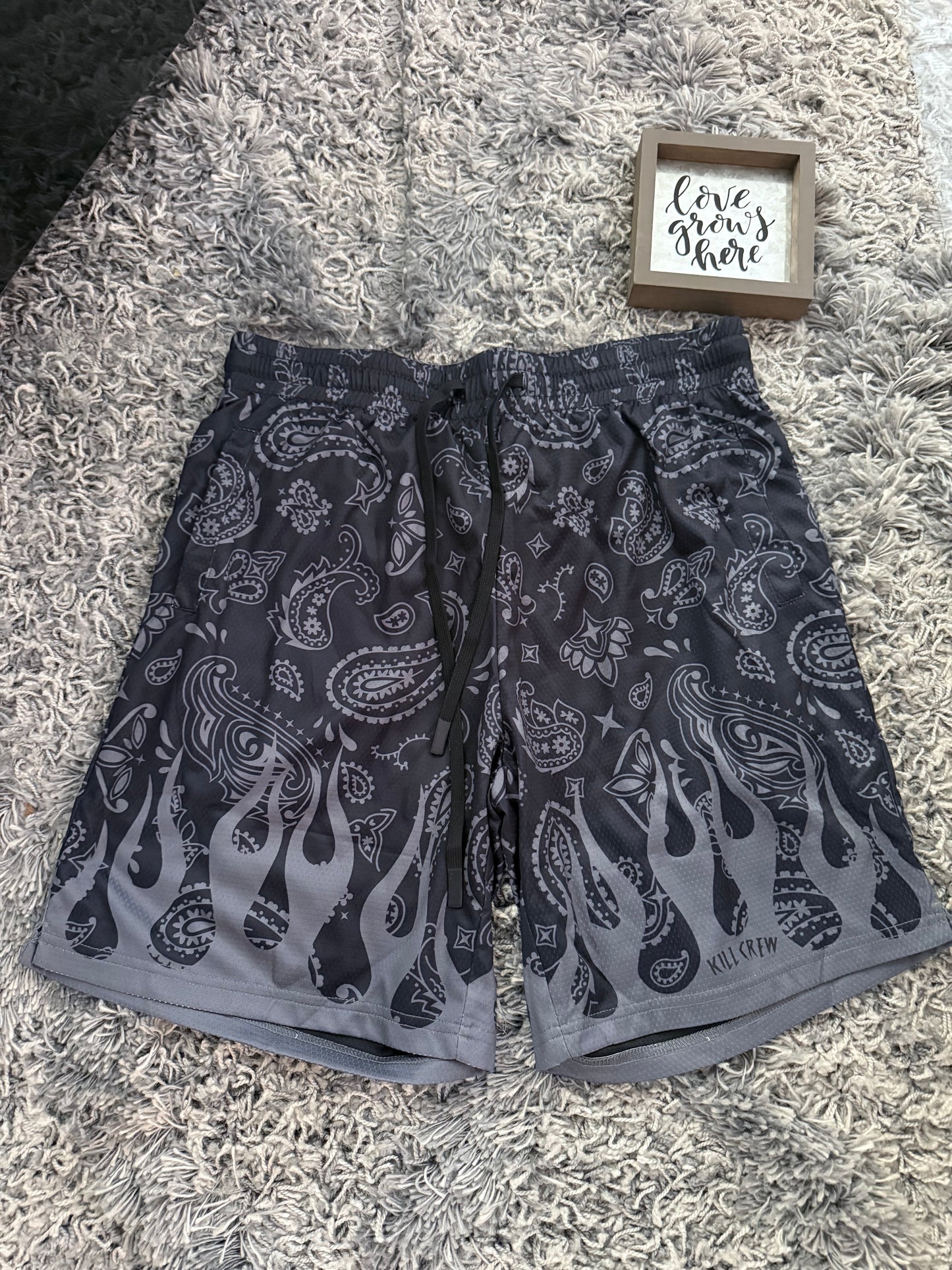 SHELL DESIGN SHORT