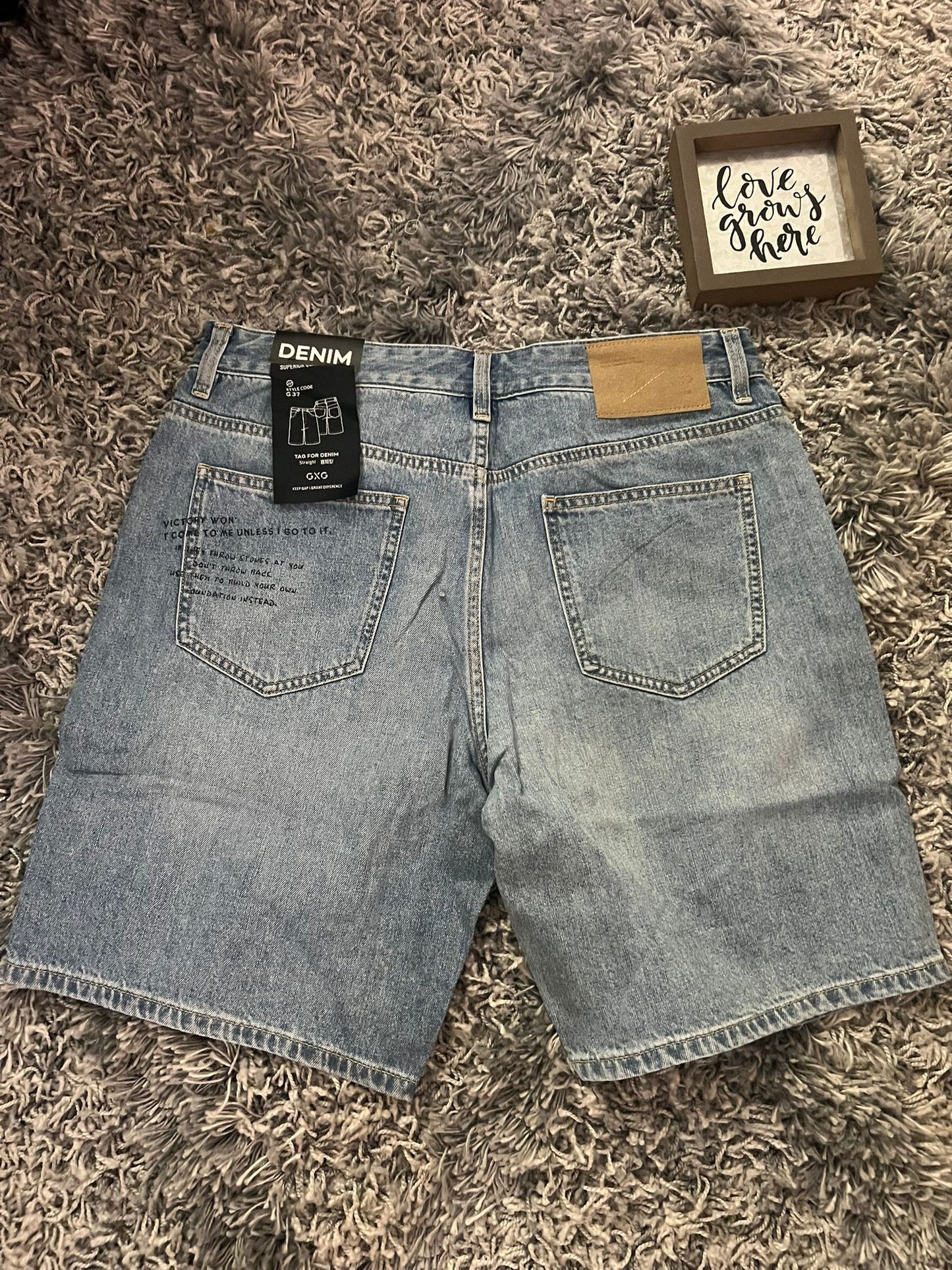 CONFIDENCE JEAN SHORT